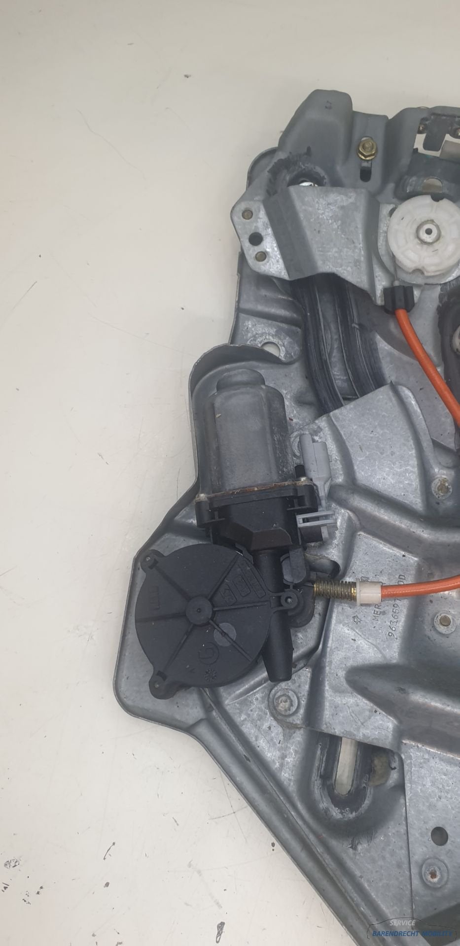 Raammechanisme 206 CC Peugeot rechtsachter 9636597280D cabri, Taurusavenue 1
2132 LS  Hoofddorp, NL, Gebruikt, Contact.group@renault.com