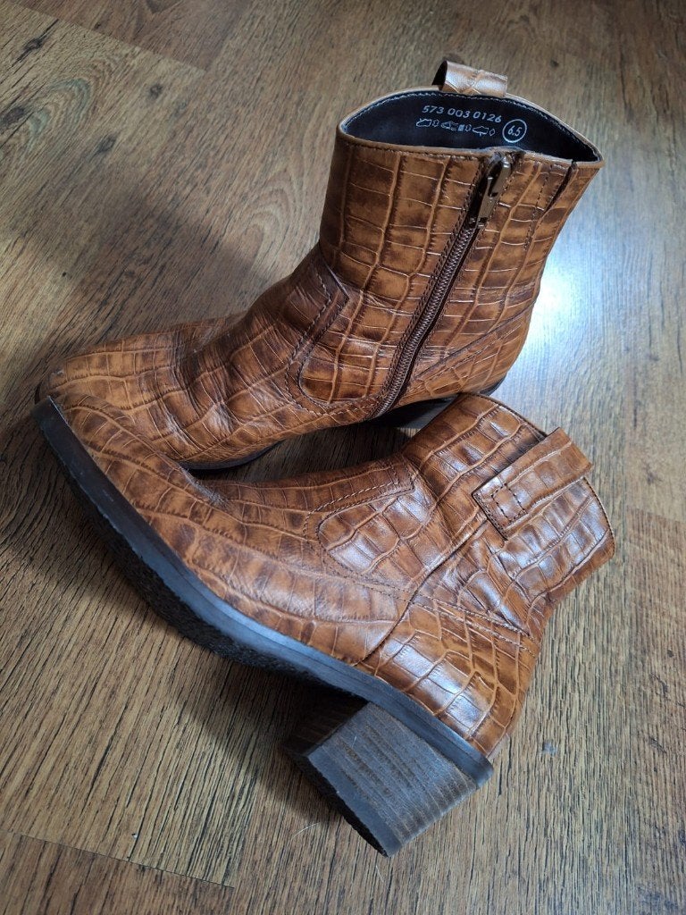 Mooie bruine leren laarzen print Helioform, maat 39,5(6,5), Bruin, Lage of Enkellaarzen, Ophalen of Verzenden, Zo goed als nieuw