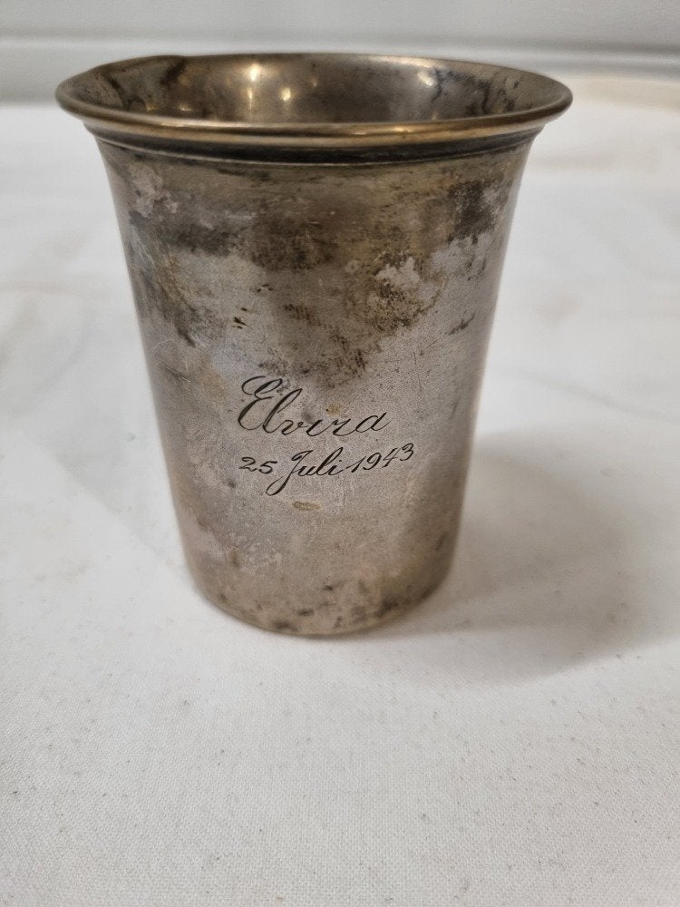 beker zilver met gravure 25 juli 1943, Verzamelen, Ophalen of Verzenden, 'T Olde Gre-j, Info@toldegrej.nl, Endepoelstraat 20f Didam