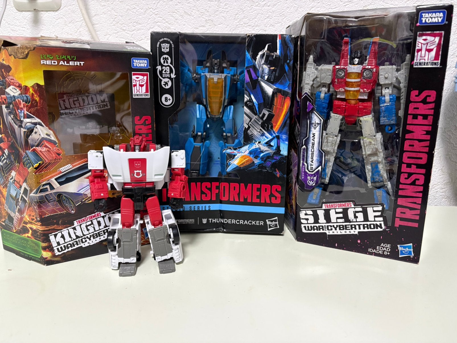 Transformers WFC red alert, starscream en ss thundercracker, Overige generaties, Verzenden, Zo goed als nieuw