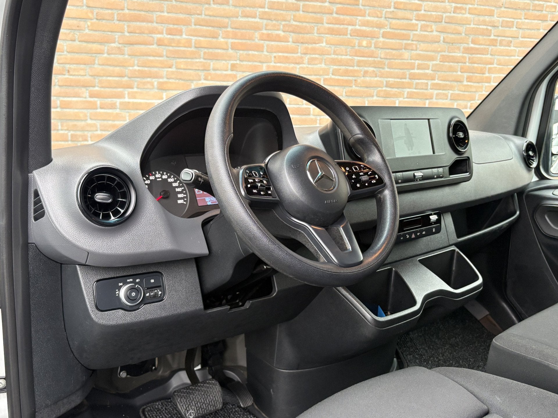 Mercedes-Benz Sprinter 317CDI 170PK L2H2 9G-Tronic / Sortimo, Automaat, Gebruikt, 4 cilinders, Met garantie (alle)