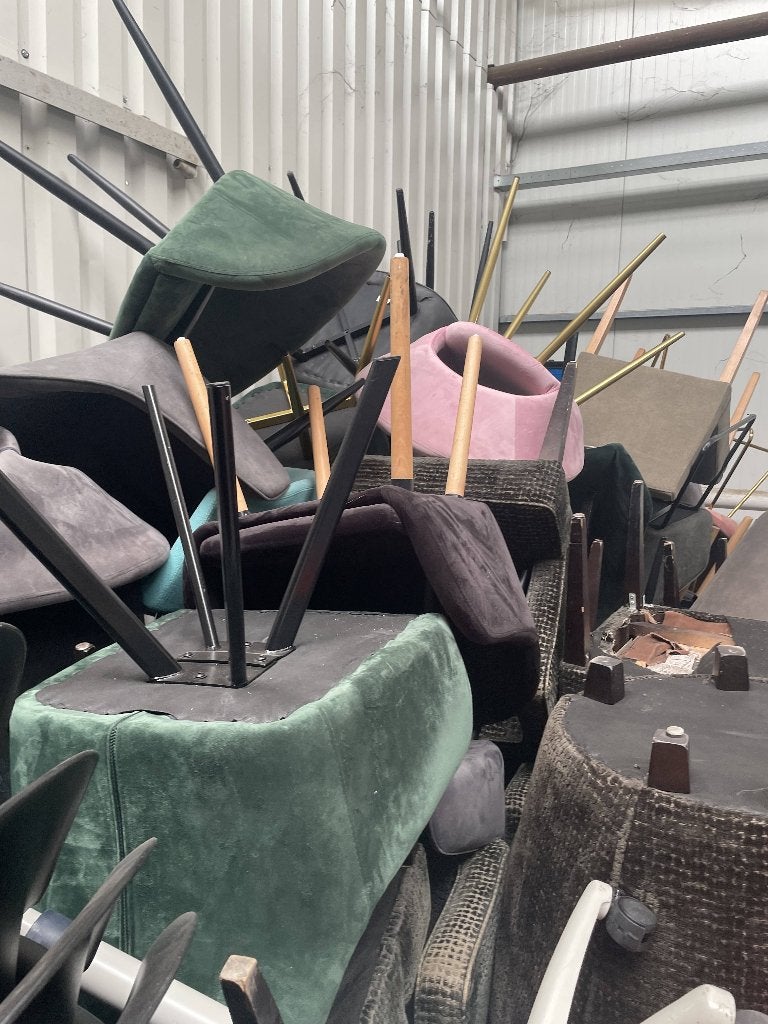 Gratis stoelen af te halen, Ophalen, Gebruikt, Overige kleuren, Vijf, Zes of meer stoelen