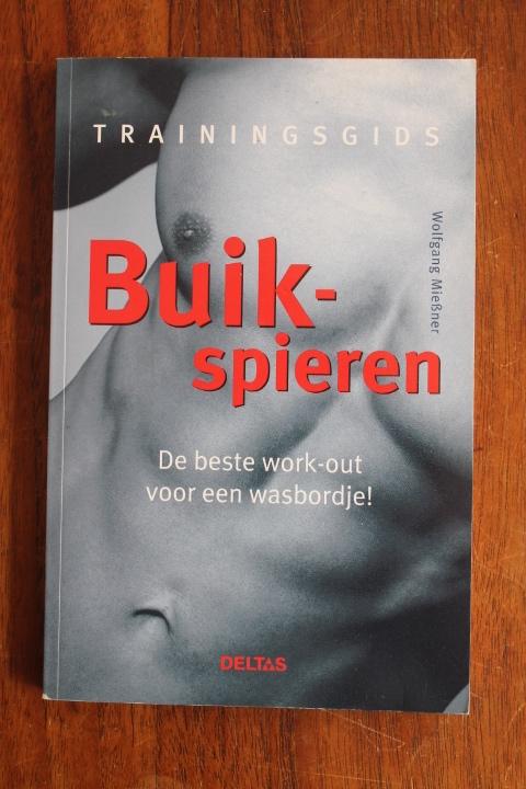 Trainingsgids Buikspieren (work-out voor een wasbordje), Ophalen of Verzenden, Gelezen, Gezondheid en Conditie