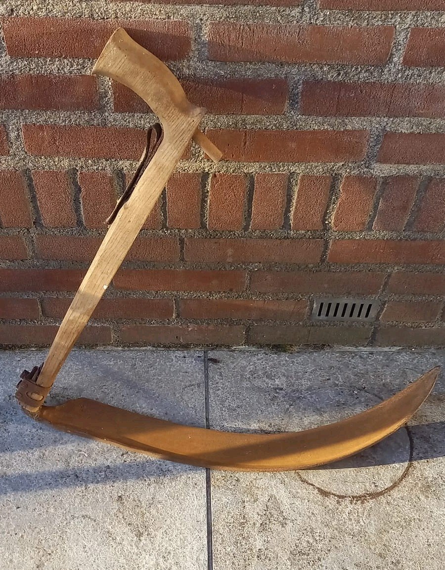 Oude Korenzeis - Traditioneel Handgereedschap, Ophalen