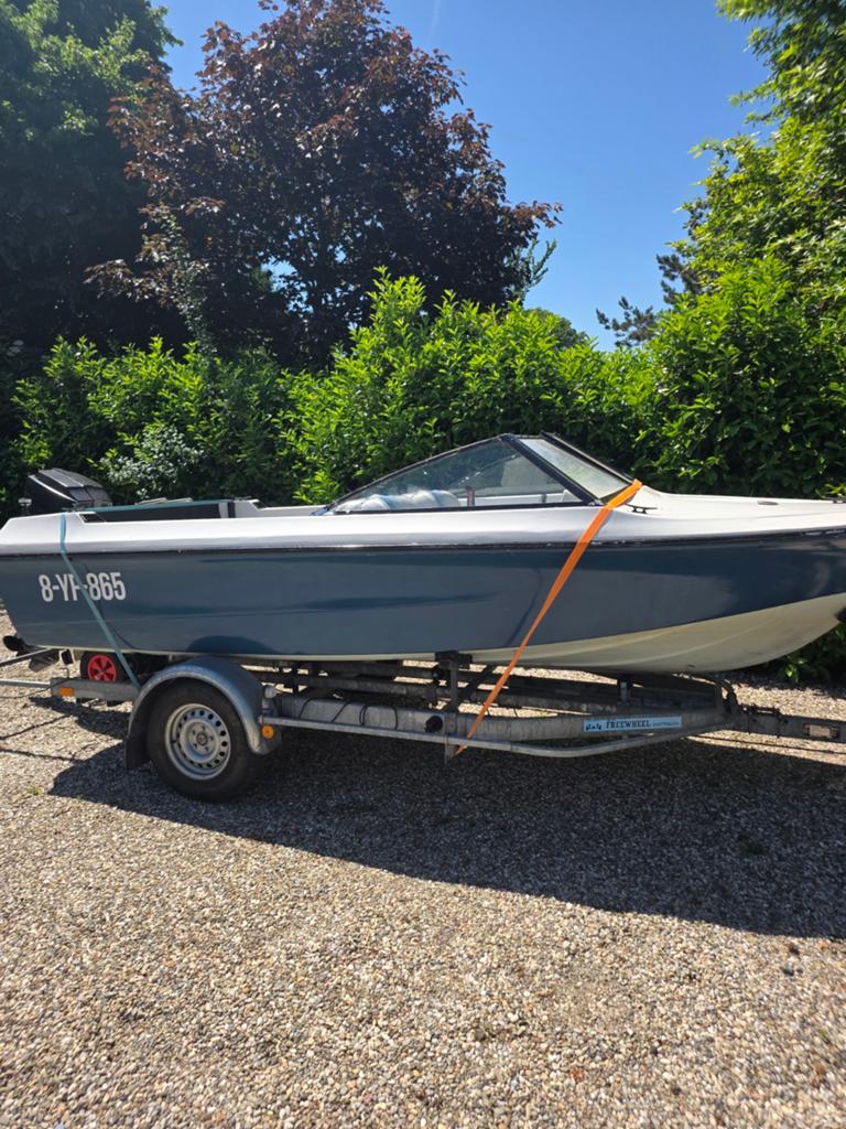 Speedboot met of zonder trailer en 90pk buitenboordmotor, Benzine, Overige merken, Gebruikt, Buitenboordmotor