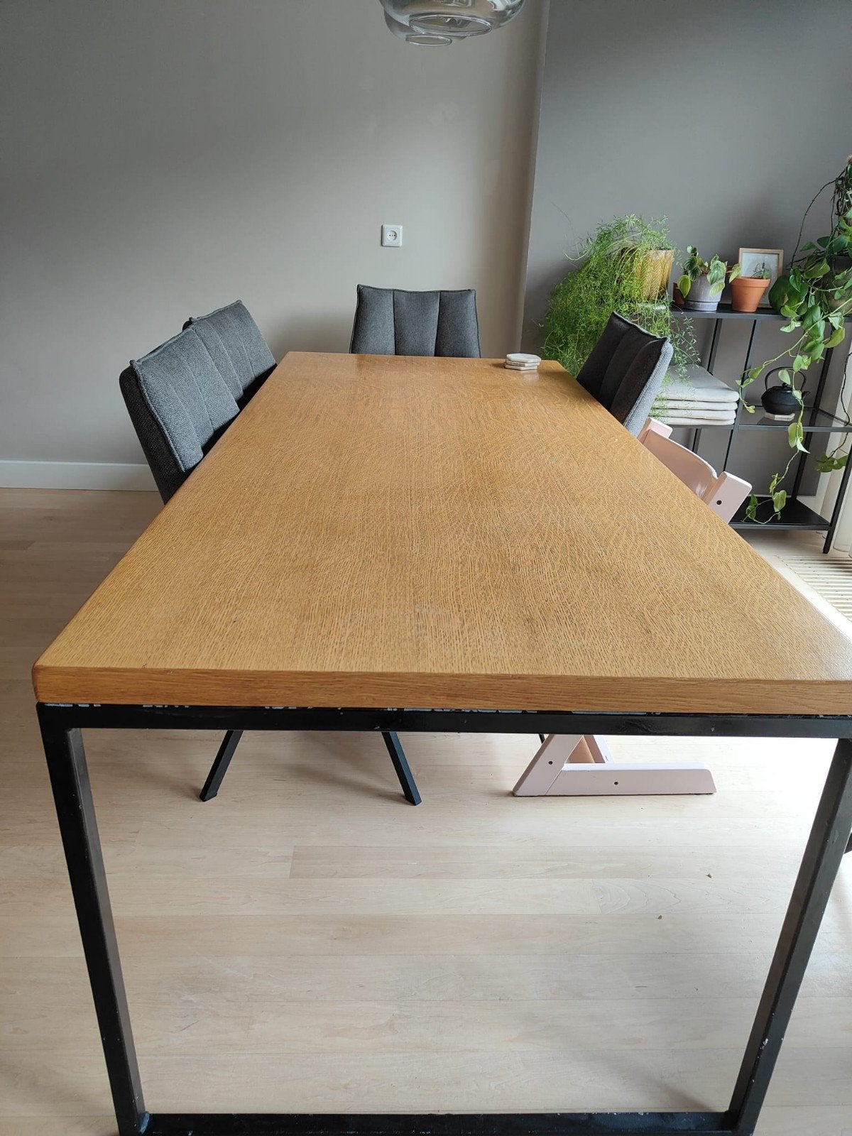 Eiken eettafel 200x90 met stalen frame, Gebruikt, Vijf personen of meer, 150 tot 200 cm, Eikenhout