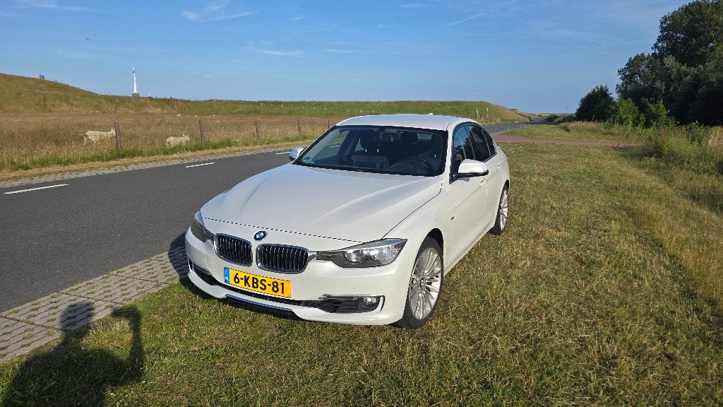 BMW 3-Serie 2.0 320I 2013 Wit, Auto's, BMW, 183 pk, Achterwielaandrijving, Zwart, 4 cilinders