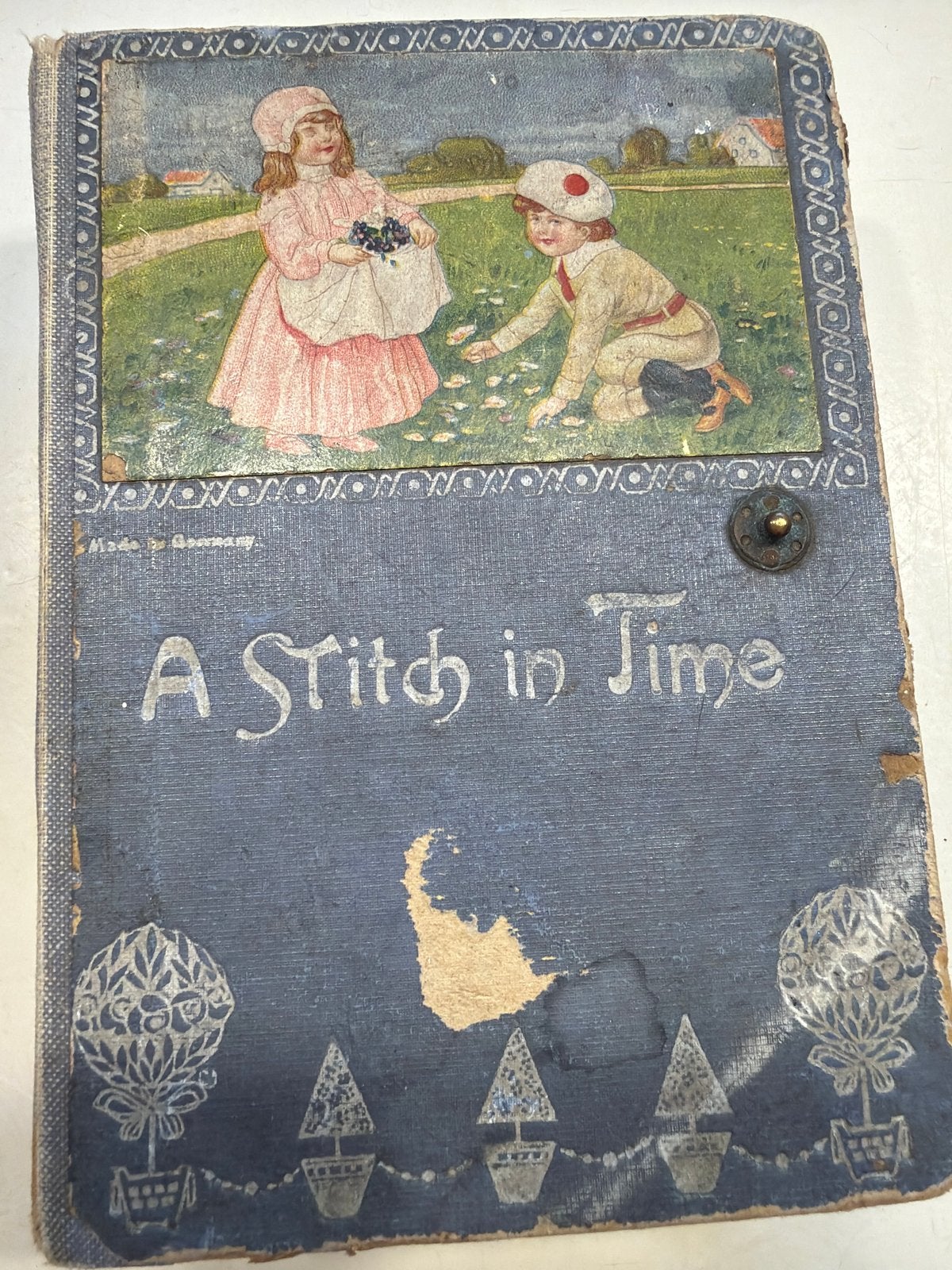 Antiek Duits opbergboekje "A Stitch in Time" uit 1901, Antiek en Kunst, Ophalen of Verzenden