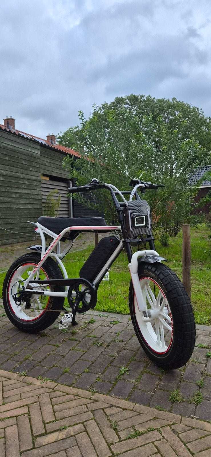 fatbike ouxi v8 custom gemaakt, Ophalen of Verzenden, Zo goed als nieuw, 50 km per accu of meer