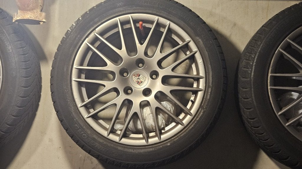 Porsche Cayene Spyder 275/45/20 velgen met winterbanden, Ophalen, Gebruikt, Velg(en), 275 mm