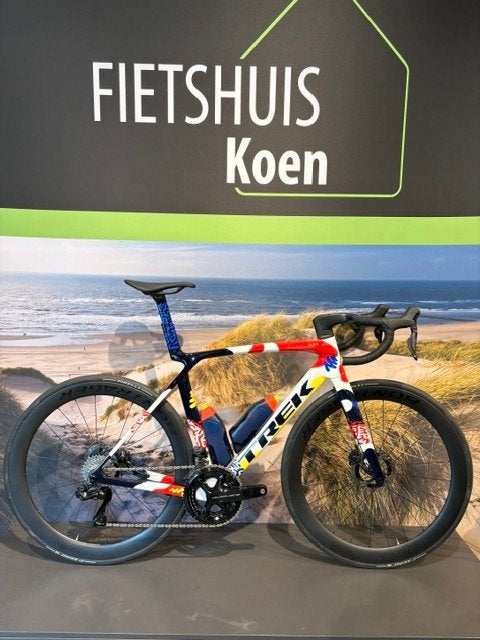 Trek Madone SLR 9 ICON M/L - Dura-Ace Di2 - DEMO!, 28 inch, Carbon, Heren, Zo goed als nieuw