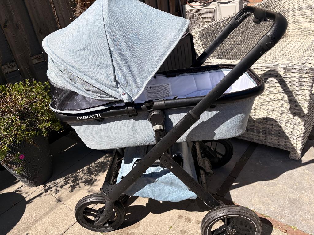 Dubatti kinderwagen, Kinderen en Baby's, Kinderwagens en Combinaties, Ophalen, Gebruikt, Overige merken, Luchtbanden