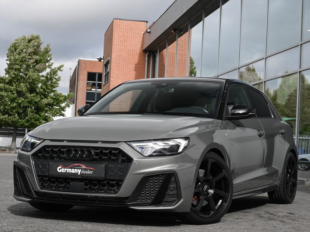Audi A1 Sportback 40TFSI 200PK Edition #1 Black optic M-LED, Auto's, Audi, Stof, 4 cilinders, Bedrijf, Grijs