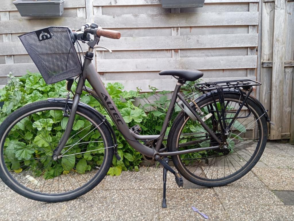 Altec damesfiets 28 inch, Gebruikt, Versnellingen, 0 zitjes, Ophalen
