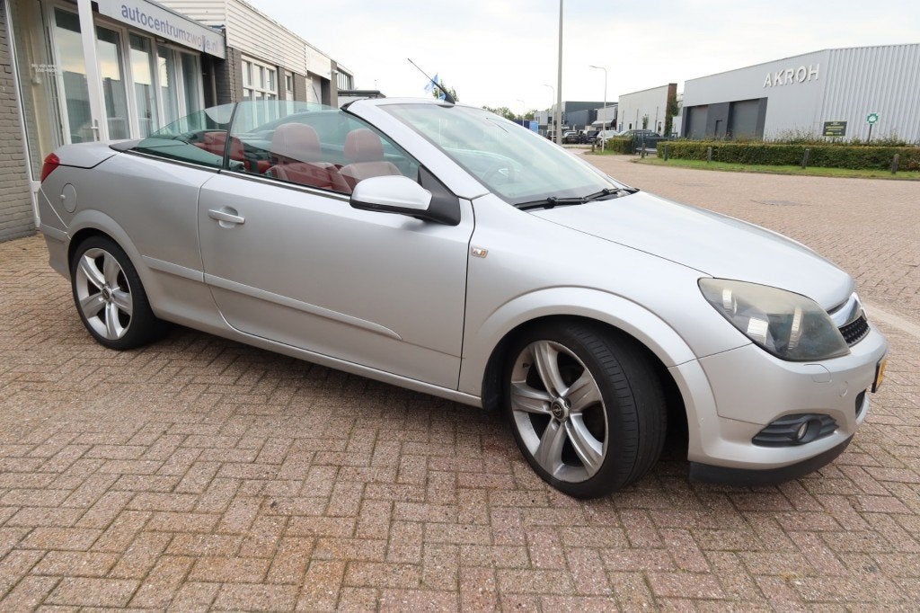 Opel ASTRA 1.8 COSMO , LEDER , TREKHAAK, Auto's, Gebruikt, 4 cilinders, Cabriolet, 1796 cc