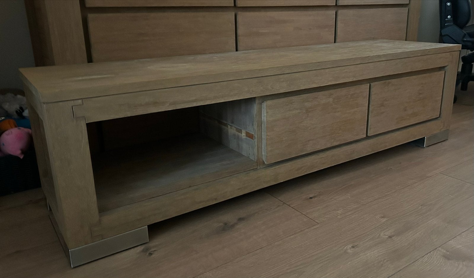 Teakhouten tv meubel met lades en open vak, Huis en Inrichting, Kasten | Televisiemeubels, Ophalen, Gebruikt, 100 tot 150 cm, Teakhout