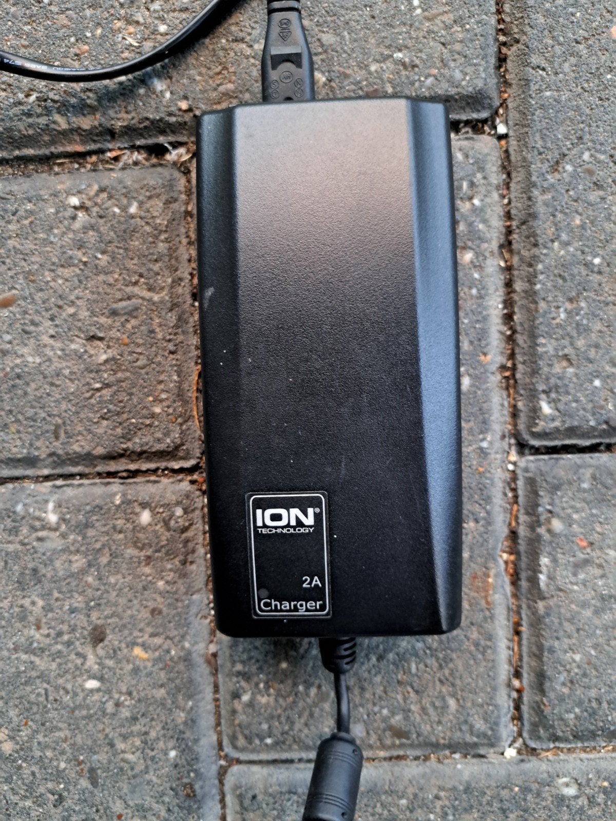 Originele Accel Accu Lader 36.0V Li-ion Batterijen (4-pins), Fietsen en Brommers, Gebruikt