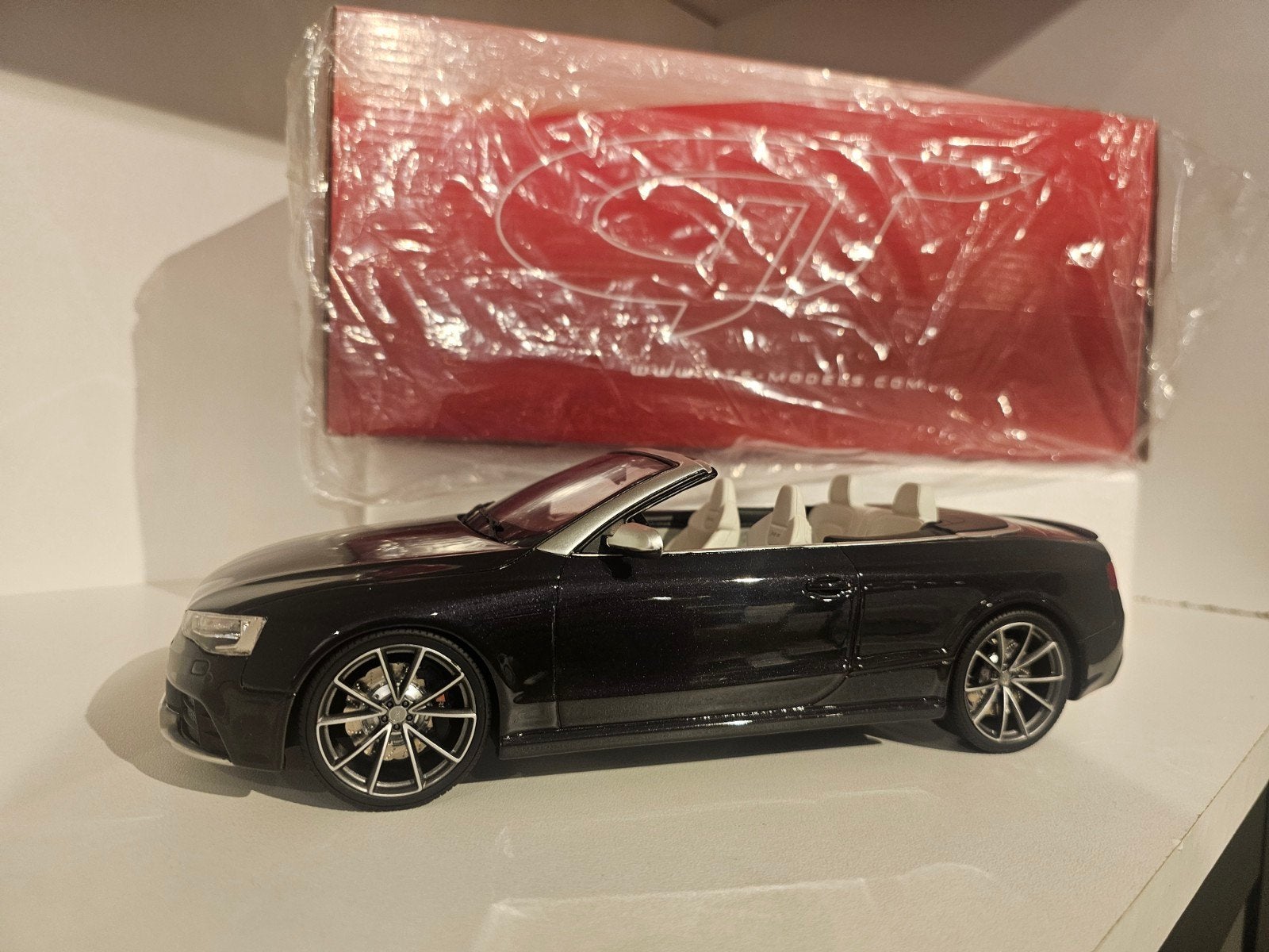GT SPIRIT GT093 Audi RS5 Cabrio Zwart 1:18, Ophalen of Verzenden, Zo goed als nieuw, Auto, Overige merken