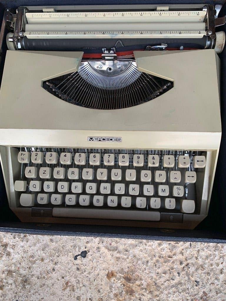typemachine MERCEDES in tas, Ophalen of Verzenden, Gebruikt