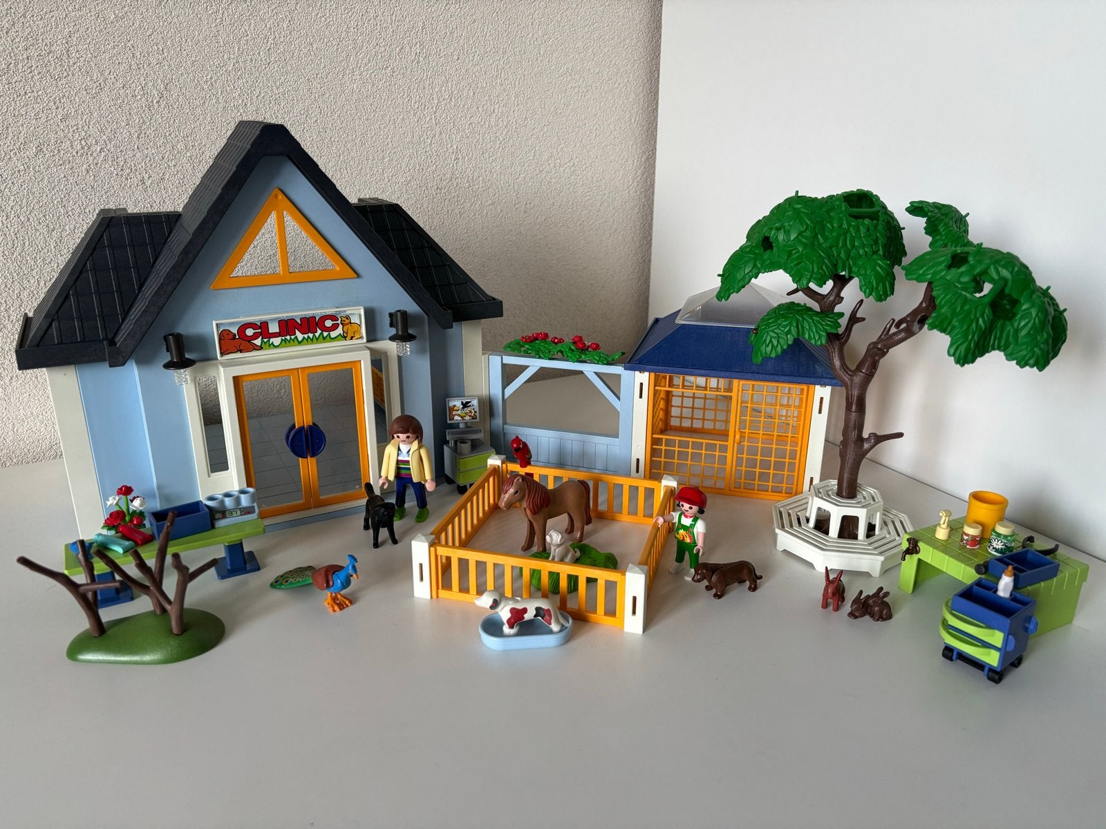 Playmobil Dierenkliniek, Kinderen en Baby's, Gebouw, Complete set, Ophalen of Verzenden, Zo goed als nieuw