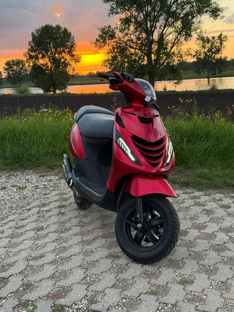 Zip 70 cc 2t, Fietsen en Brommers, Scooters | Piaggio, Zo goed als nieuw, Zip, Tweetakt, Ophalen