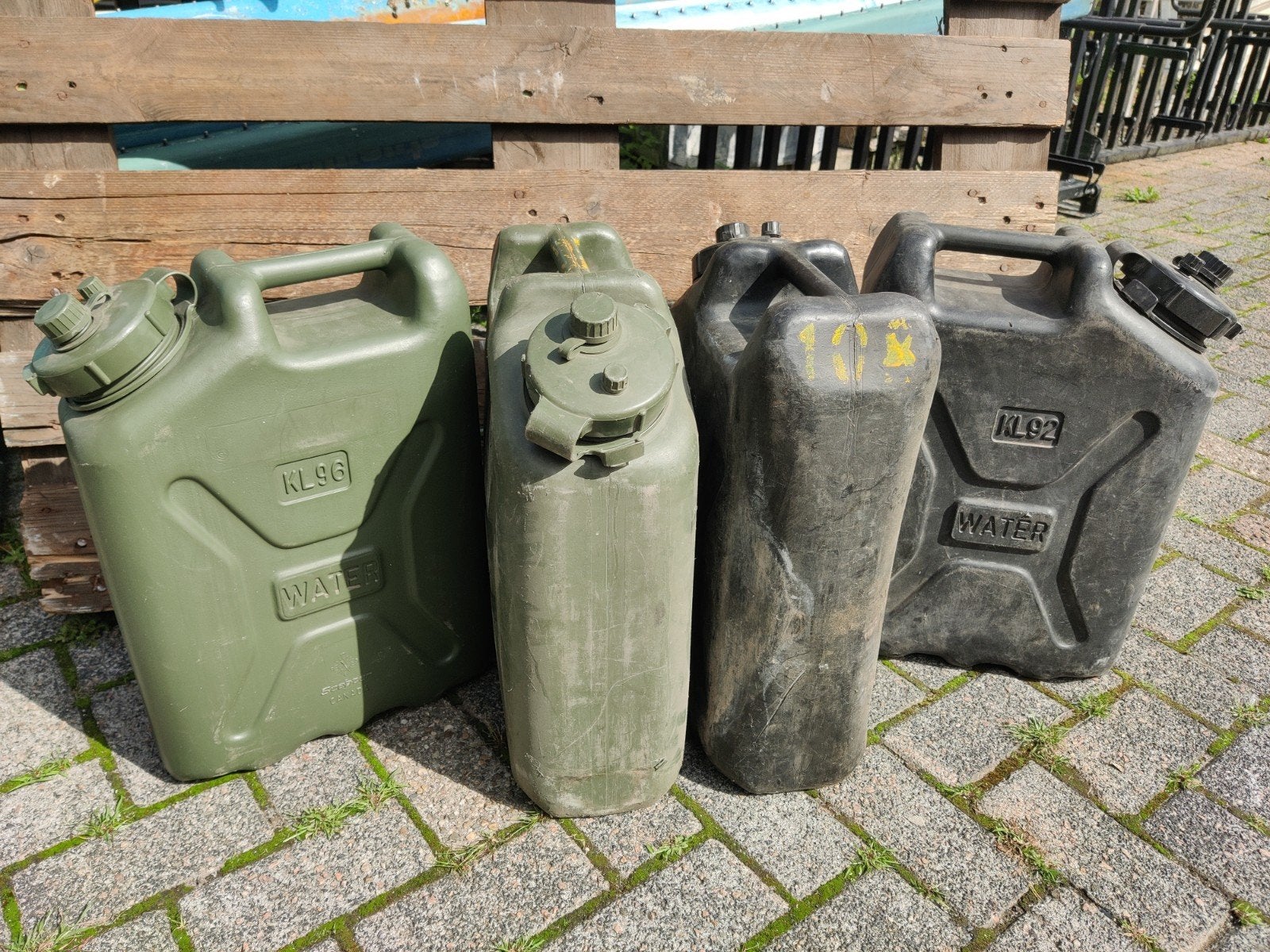 Jerrycan water landmacht origineel 20 liter, Caravans en Kamperen, Ophalen of Verzenden
