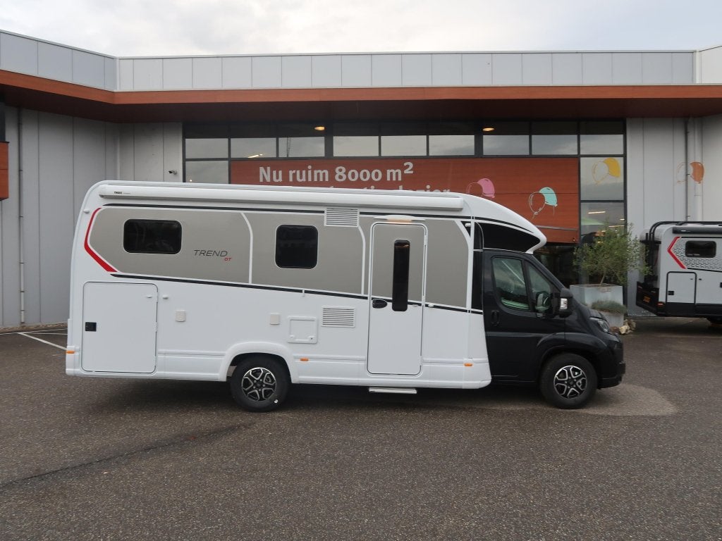 Caravans And Camping Dethleffs