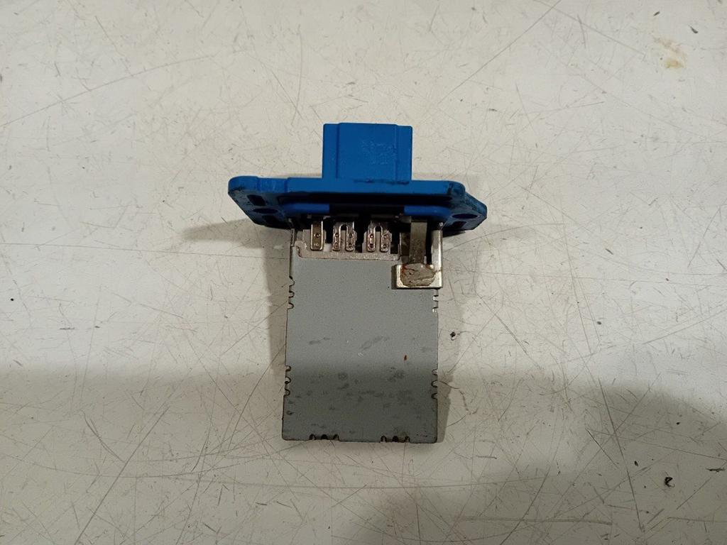 Kachelweerstand Hyundai i10, Onderdelen@venauto.nl, Van der Ven Autorecycling B.V., Gebruikt, Ettenseweg 76, 4706 PB Roosendaal, The Netherlands