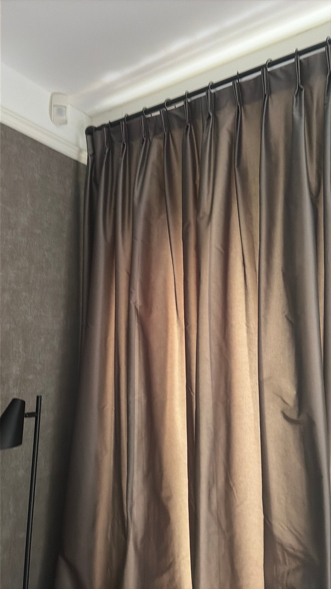 Prachtige Taupe gordijnen, Ophalen, Zo goed als nieuw, 200 cm of meer