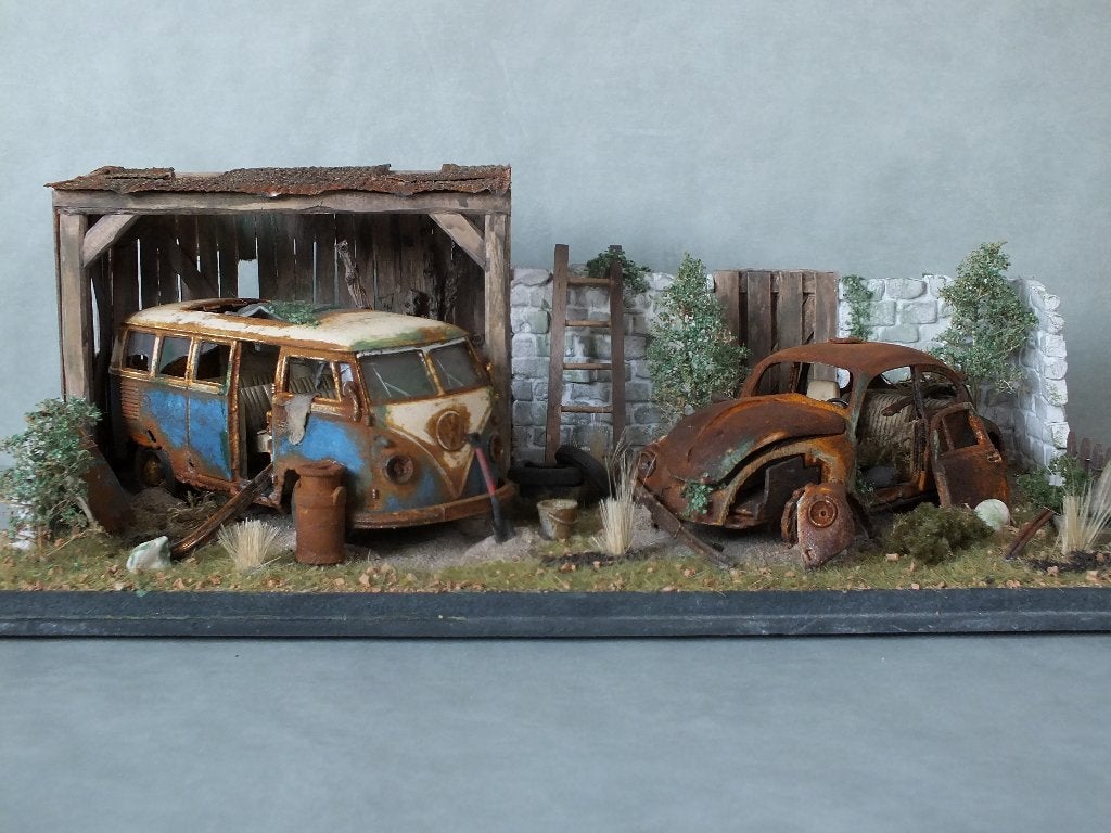 VW Volkswagen Beetle en Microbus schuurvondst diorama 1:24, Ophalen, Gebruikt, Overige merken
