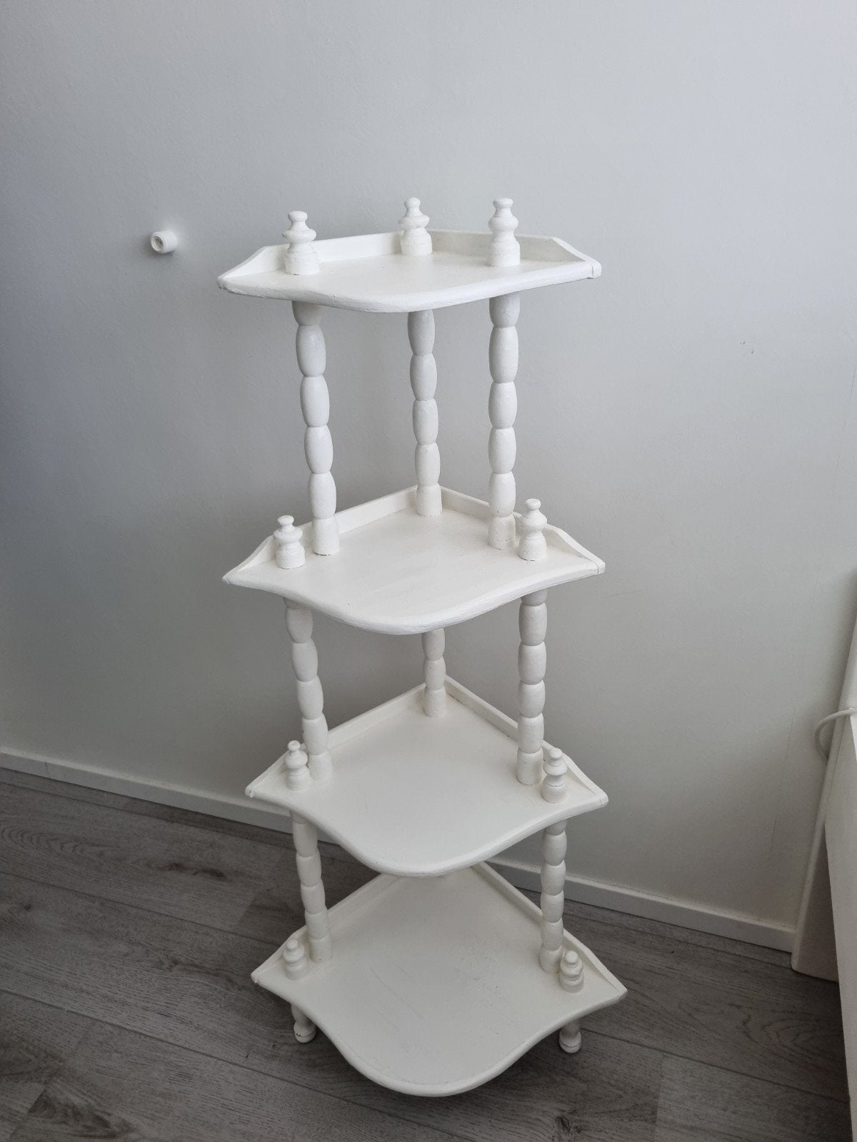 Witte brocante hoek etagere, Huis en Inrichting, Ophalen, Gebruikt