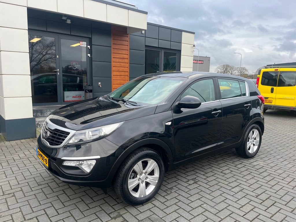 Kia Sportage 2.0 i CVVT 2WD 2011 160 pk, Auto's, Kia, Stof, Gebruikt, Zwart, 4 cilinders