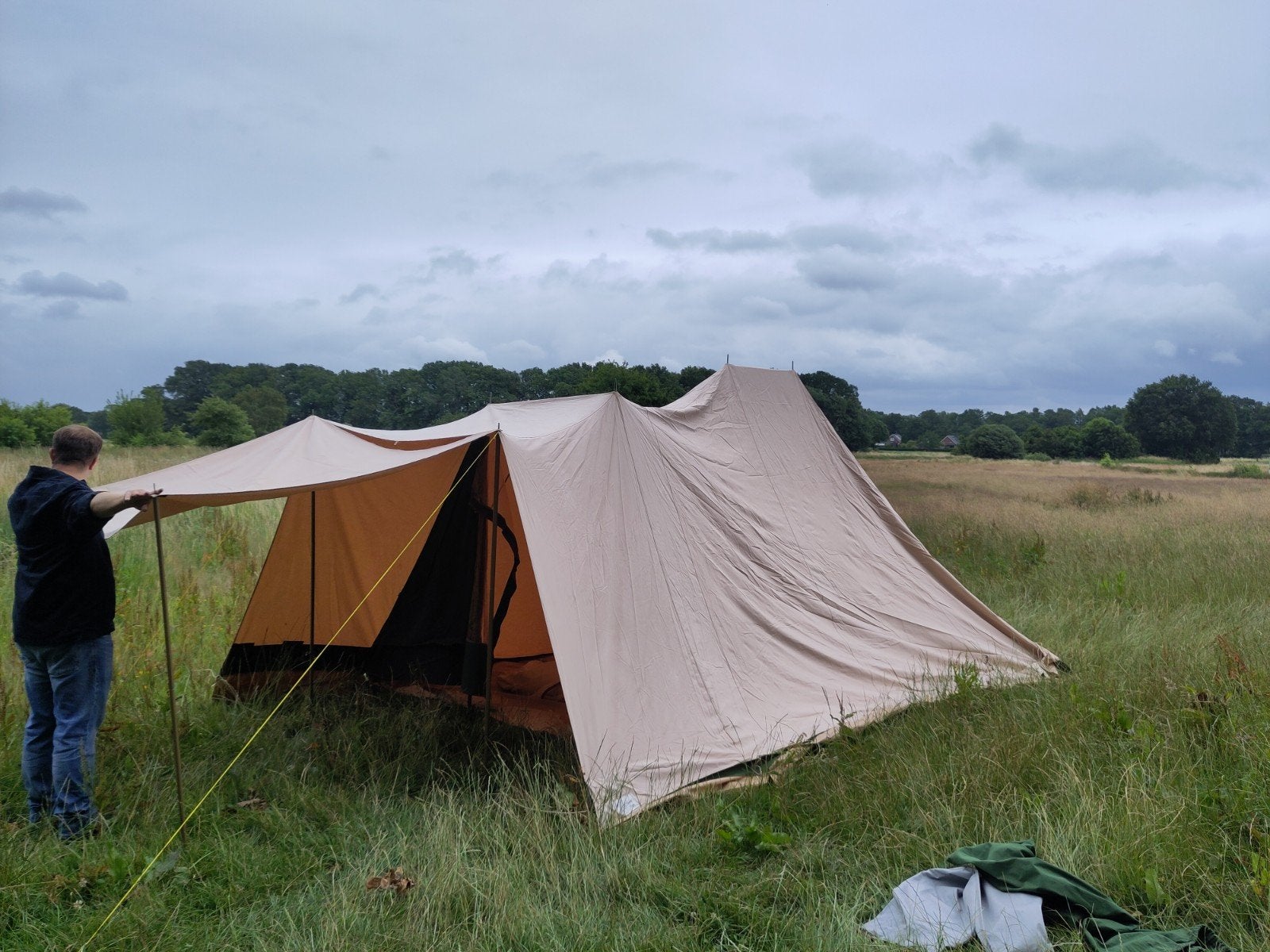 Esvo katoenen tent, Ophalen, Zo goed als nieuw, Tot en met 6
