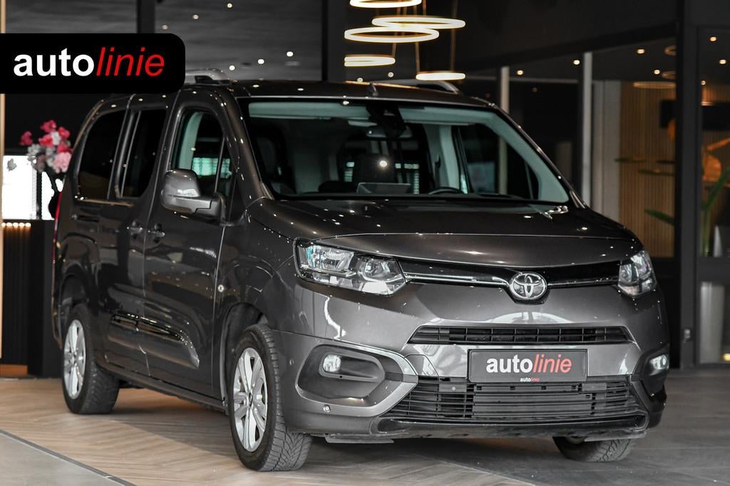 Toyota PROACE CITY VERSO 1.2 Turbo Professional Long 7p. HUD, Auto's, Toyota, Parkeersensor, Stof, Gebruikt, 7 stoelen
