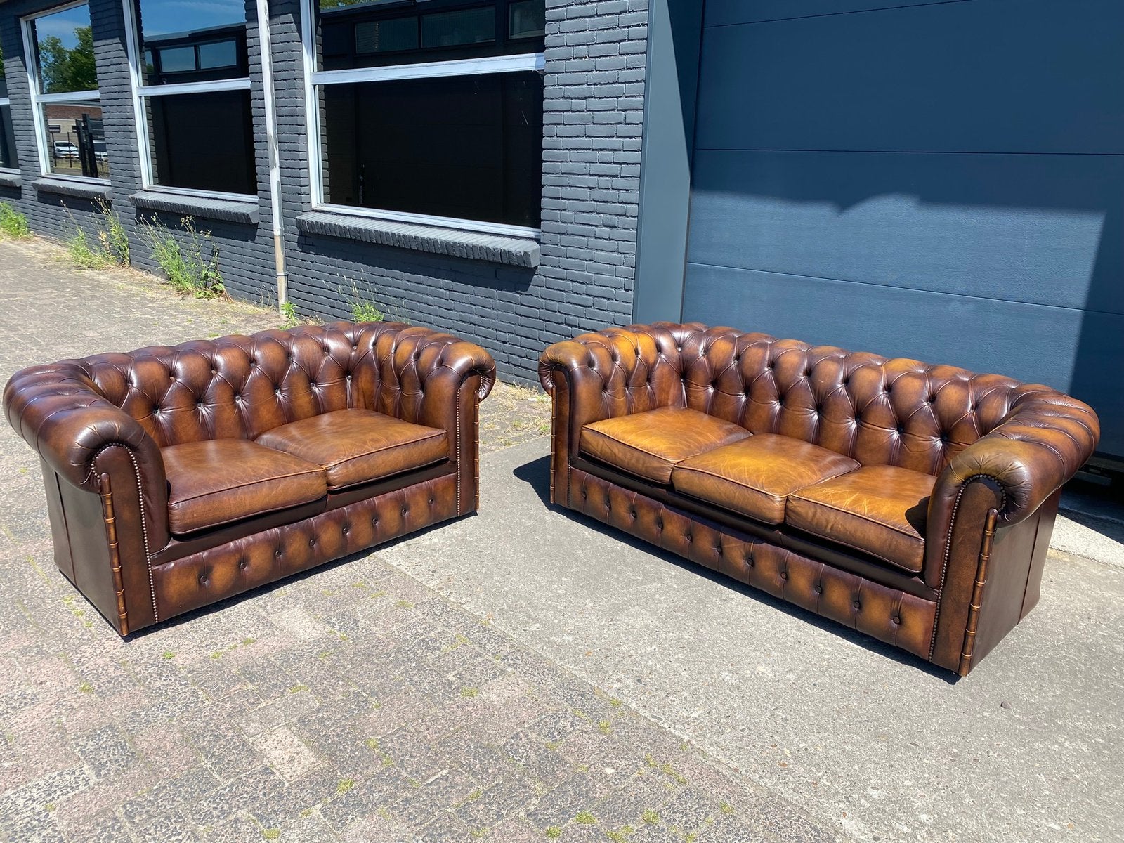 Chesterfield 3+2 zit bankstel Tabaco bruin, Ophalen, 125 cm of meer, Leer, Zo goed als nieuw
