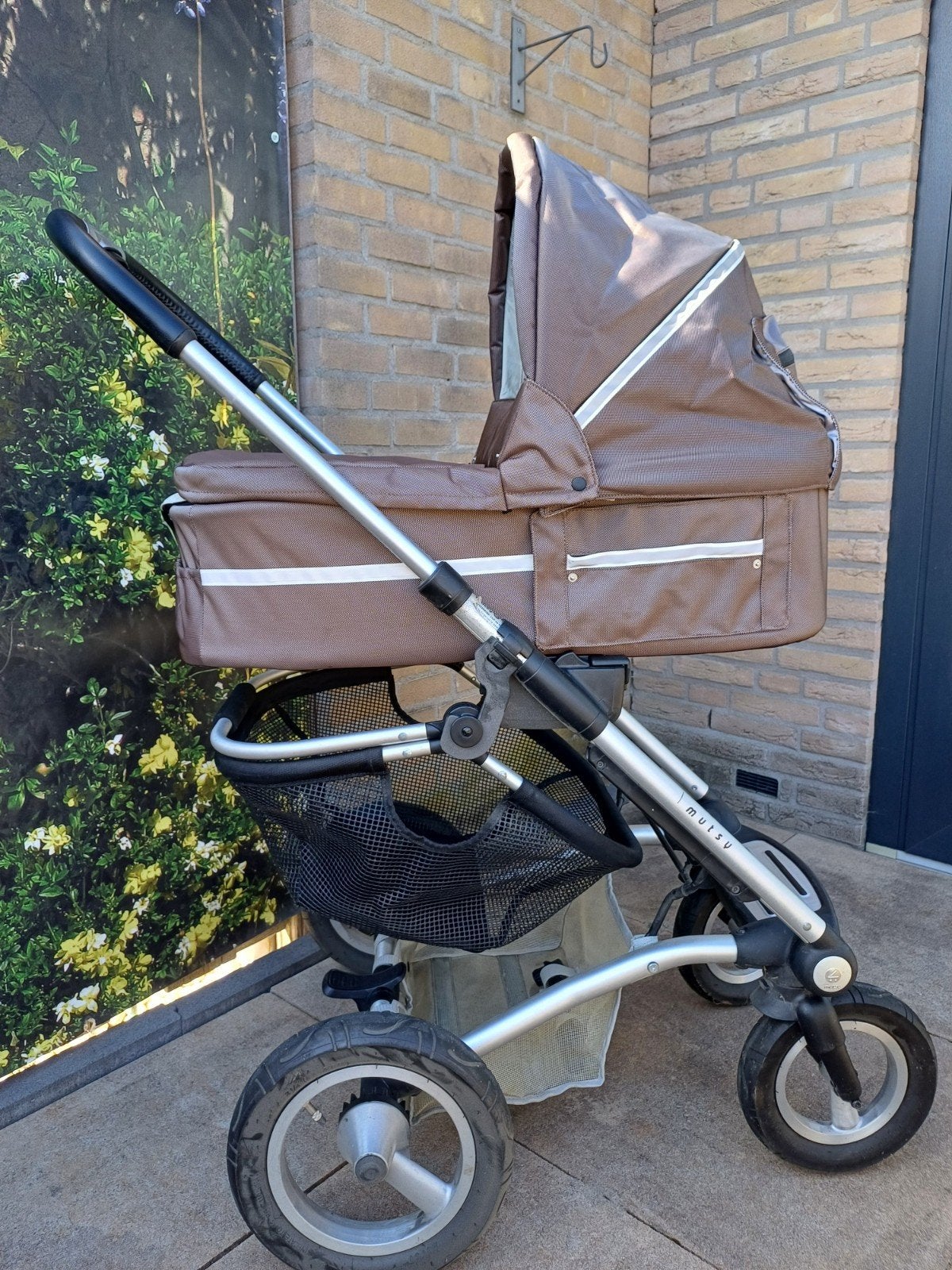 Mutsy Kinderwagen Walnootbruin met Accessoires, Ophalen, Gebruikt, Verstelbare duwstang, Combiwagen