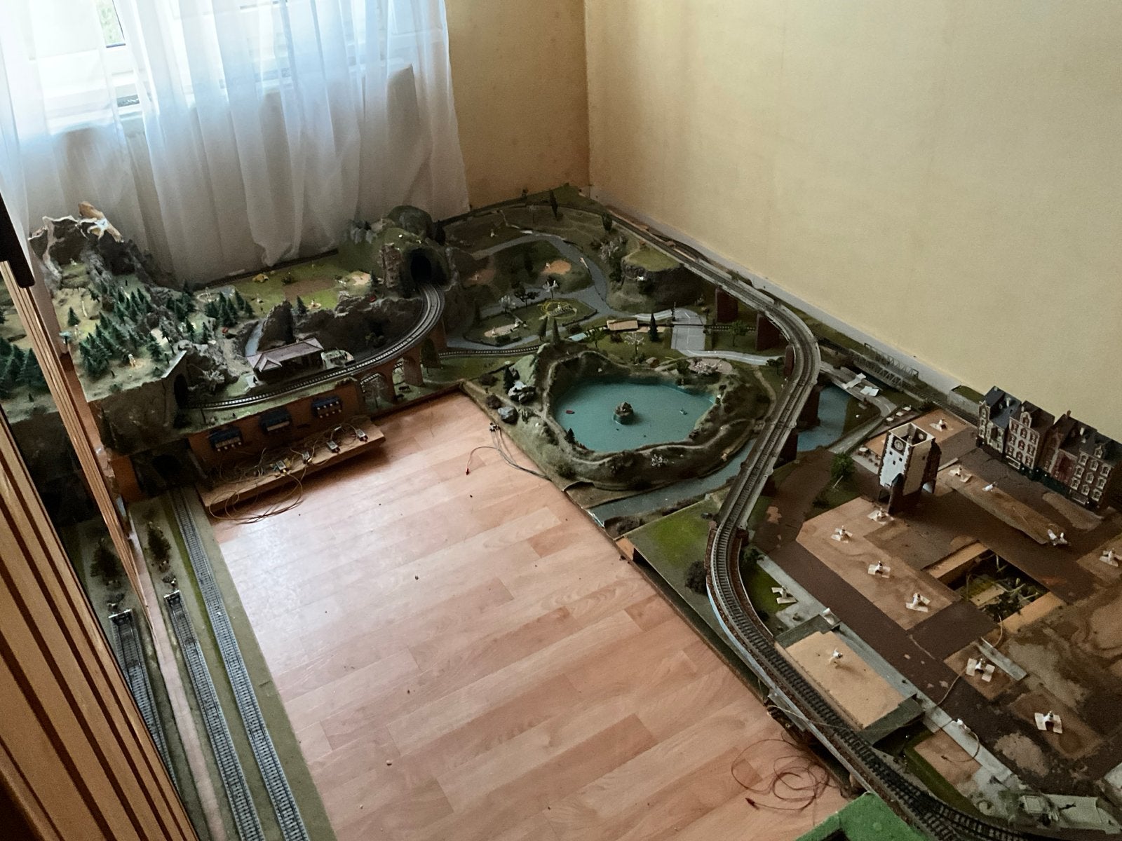 Märklin Treinbaan met of zonder huisjes - aanpasbaar, Ophalen, Wisselstroom, Gebruikt, Overige typen