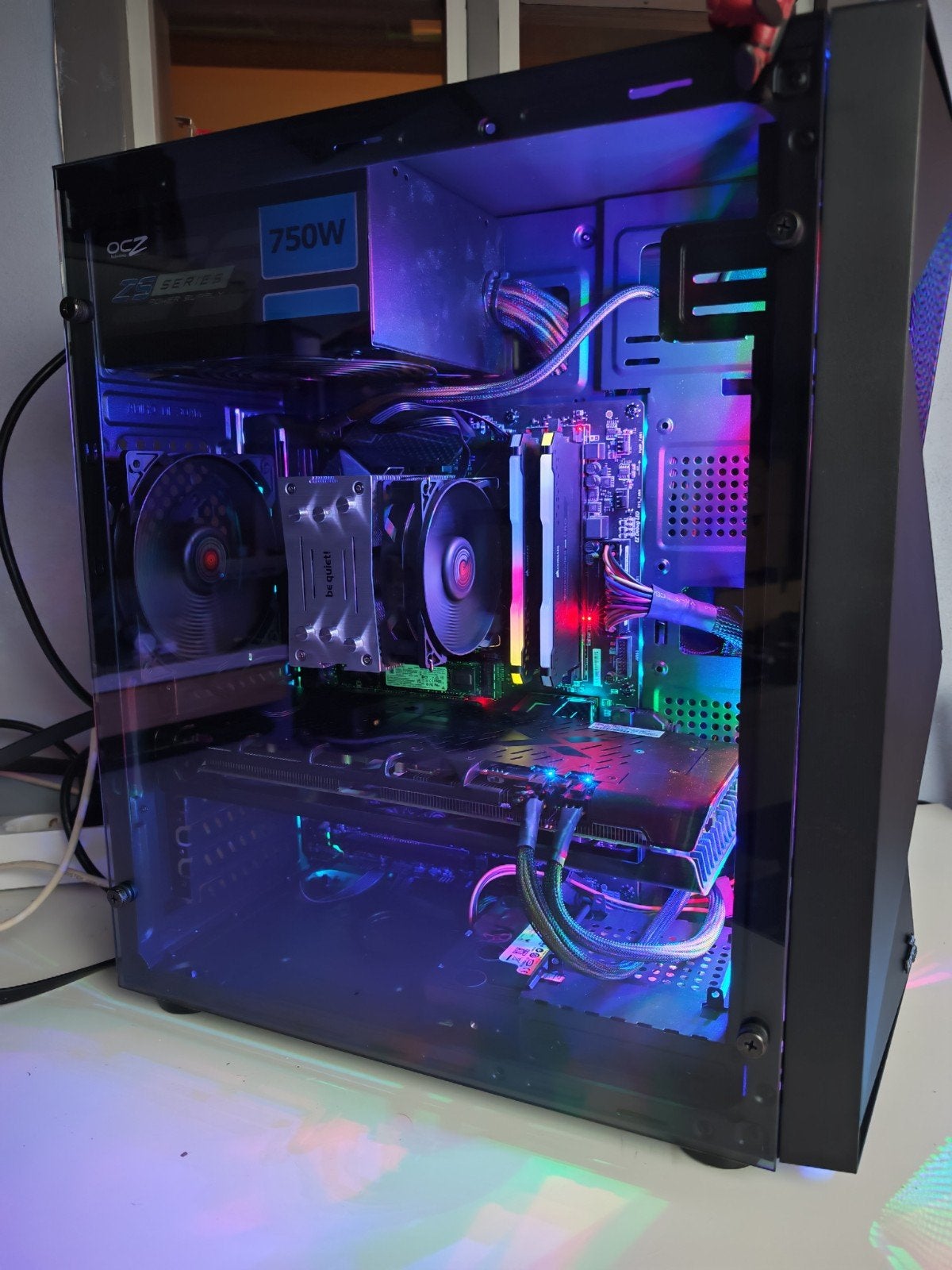 RGB GAME PC - INTEL I7 - RX 5600 XT 6GB - 16GB - 1TB - WIN11, Computers en Software, Ophalen, Kapoen PC Gaming, XFX, AMD, INTEL, CORSAIR, MSI