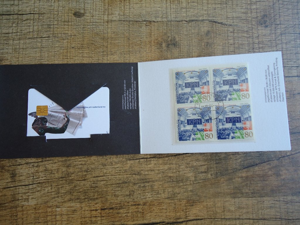 (4) Mapje met POSTZEGELS en TELEFOONKAART van KPN, Postzegels en Munten, Verzenden, Overige typen