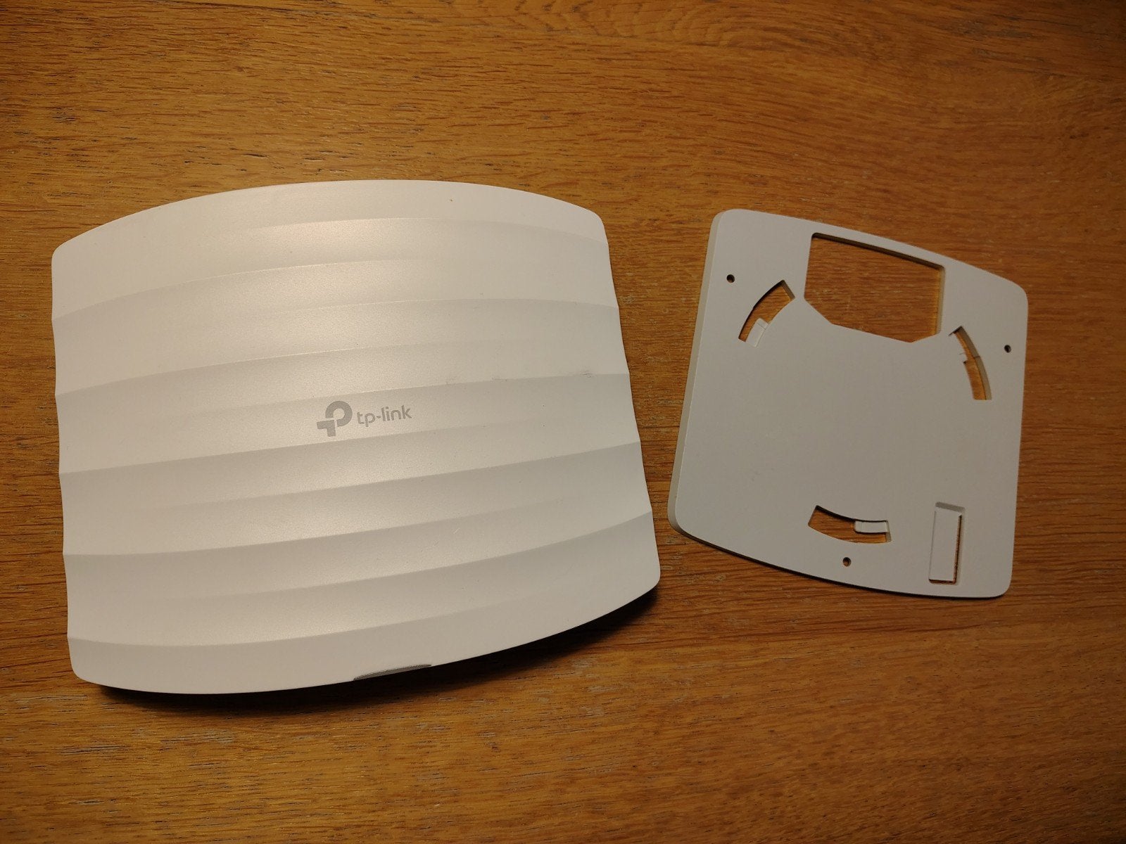 TP-Link access point Omada EAP265 HD AC1750 MU-MIMO, Ophalen of Verzenden, Zo goed als nieuw, TP-Link