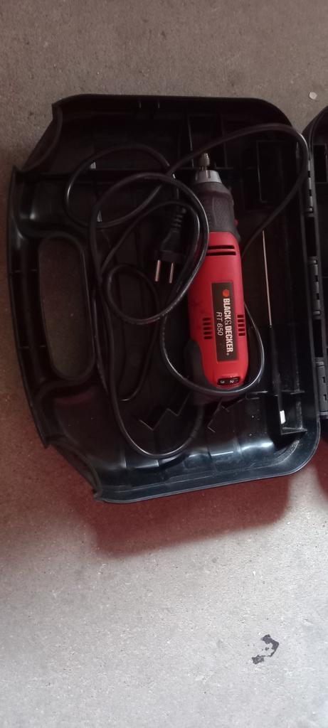 Black & Decker RT18KA Rotatiegereedschap met accessoires, Doe-het-zelf en Verbouw, Gereedschap | Handgereedschap, Gebruikt, Ophalen of Verzenden