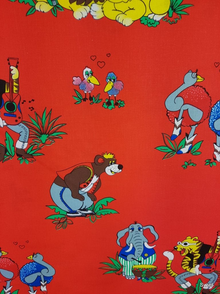 10913 Vintage katoenen kinderstof met dierenprint swiet, Overige kleuren, 120 cm of meer, Ophalen of Verzenden, Katoen
