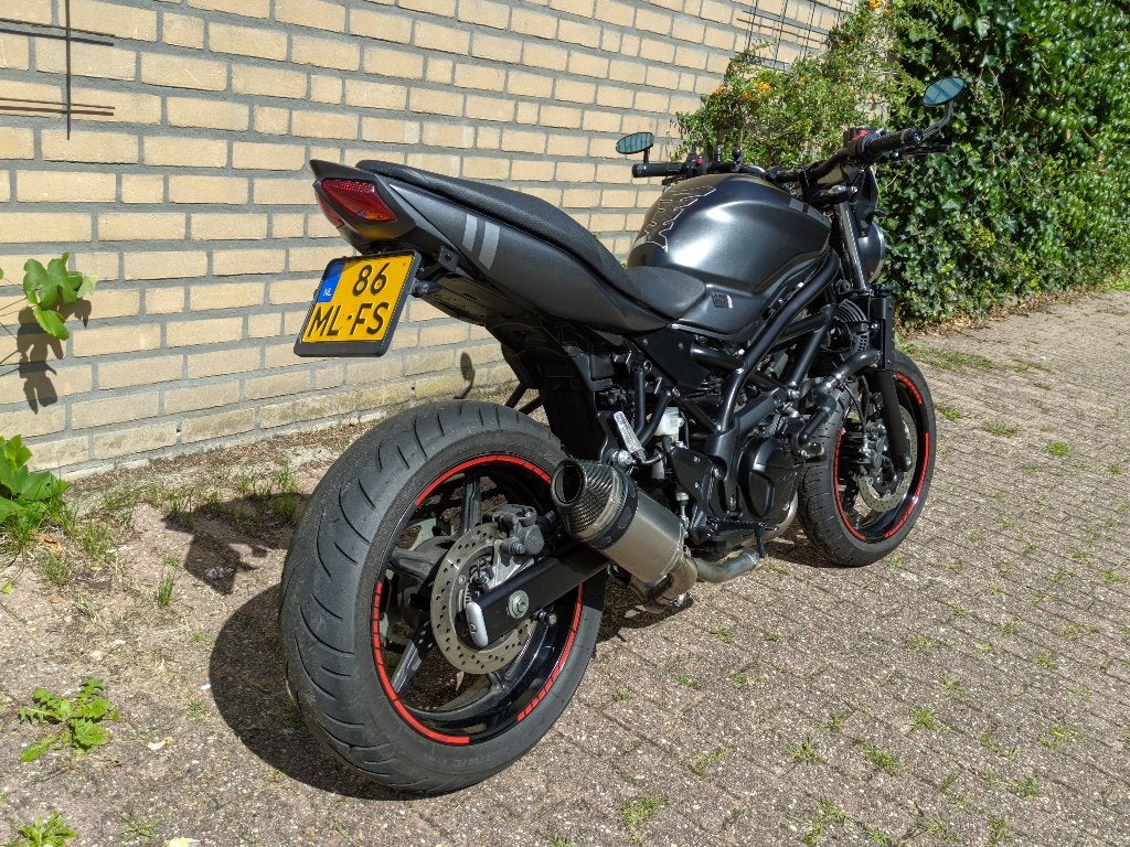 Suzuki SV 650 2016 zeer compleet met SW-Motech scrambler kit, Motoren, 2 cilinders, Motorrijbewijs A, Gebruikt, Particulier
