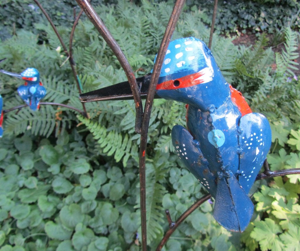 IJSVOGEL OP TAK - STREET ART - FAIRTRADE - HANDMADE, Tuin en Terras, Ophalen of Verzenden, Nieuw