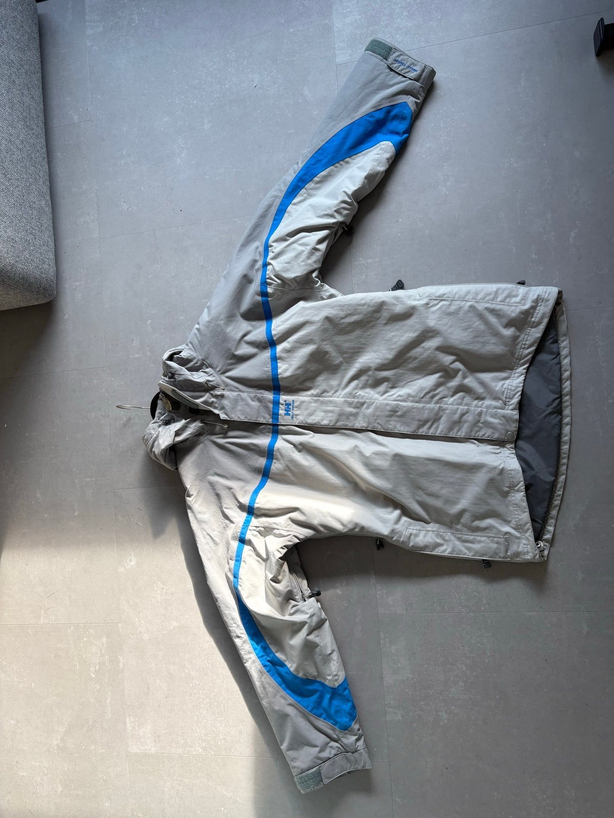 Helly Hansen ski-jas en broek set - Maat M, Ophalen of Verzenden, Zo goed als nieuw, Maat 38/40 (M), Pak