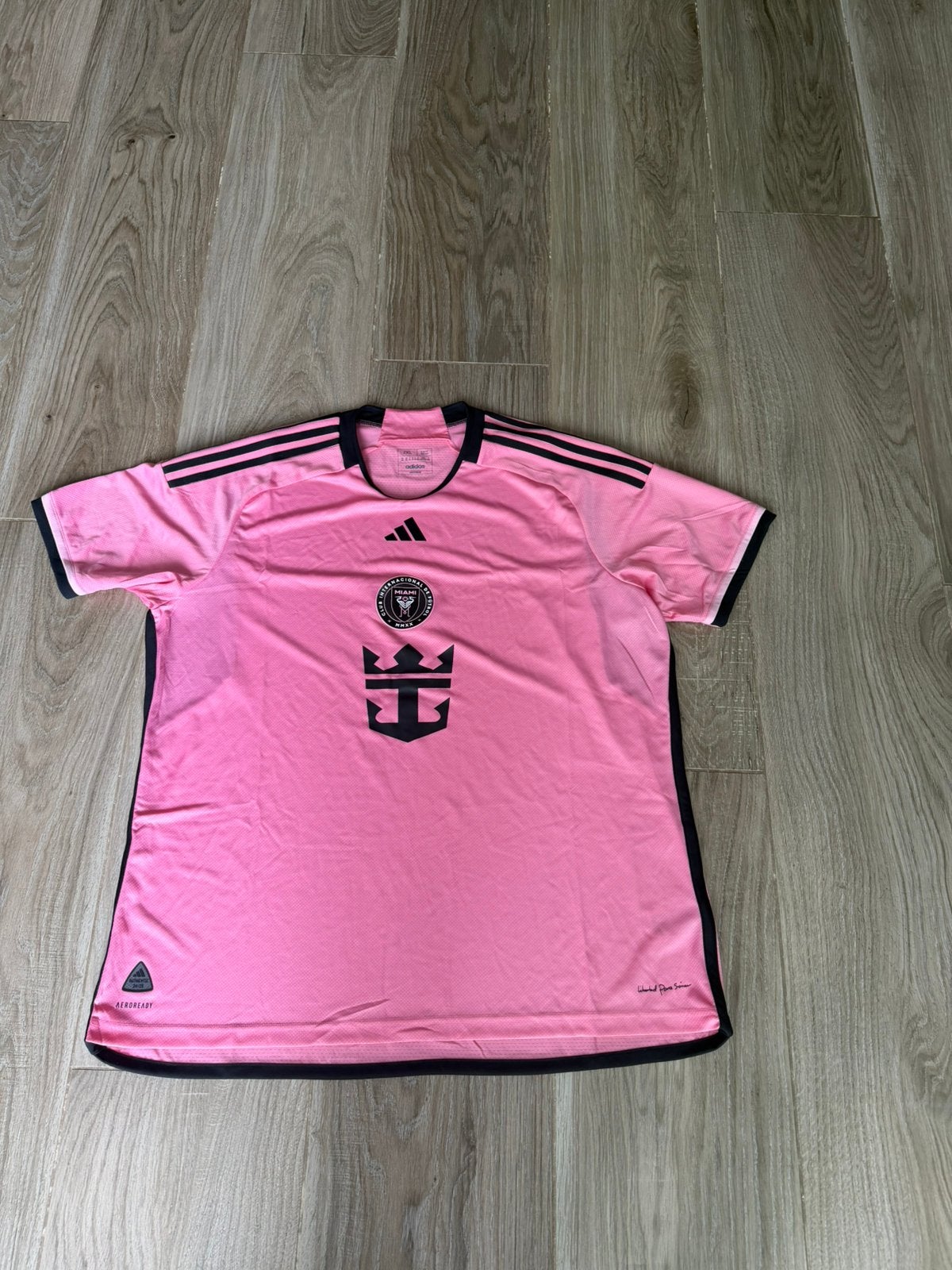 Beschrijving	Authentic inter miami shirt 20/25 maat xxl nw, Groter dan maat XL, Ophalen of Verzenden, Nieuw, Shirt