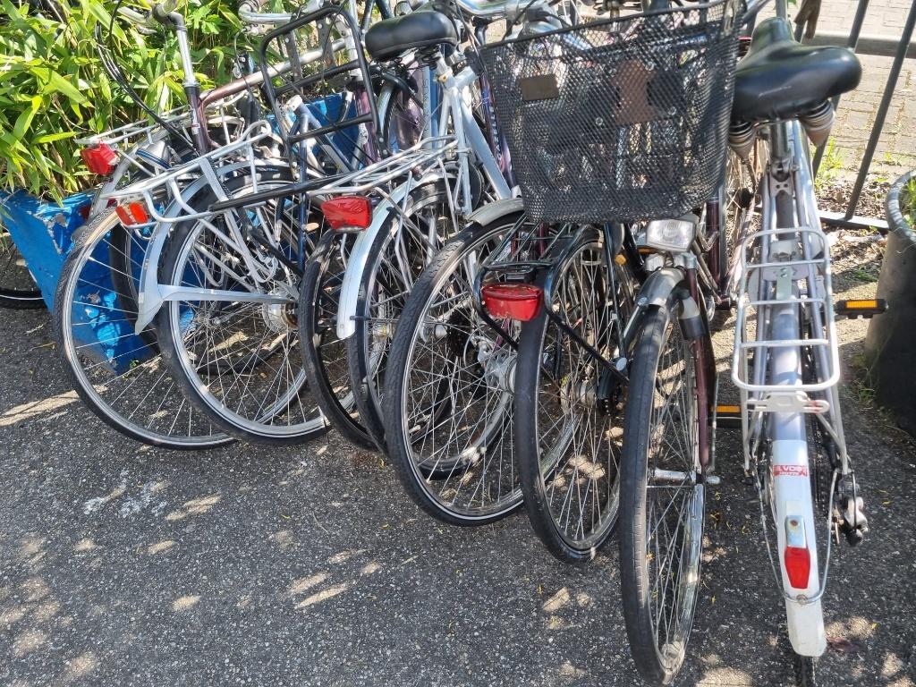 Partij van 32 fietsen voor onderdelen, Fietsen en Brommers, Ophalen