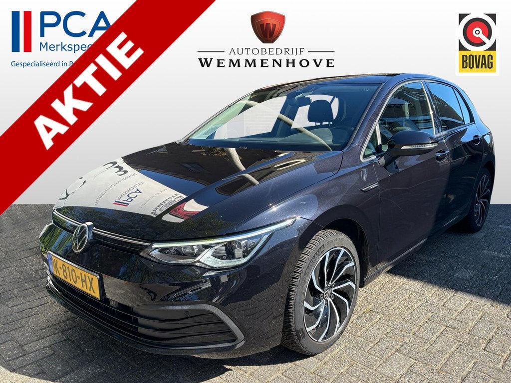 Volkswagen Golf 1.5 TSI Life Nw type (bj 2020), 12 maanden, Stof, 4 cilinders, Zwart