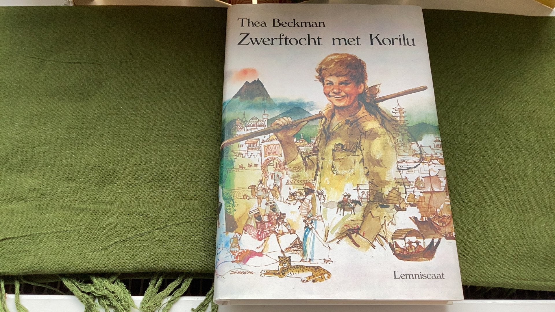 Thea Beckman - Zwerftocht met Korilu.Hoogbegaafdheid. 9+, Ophalen of Verzenden, Zo goed als nieuw, Thea Beckman