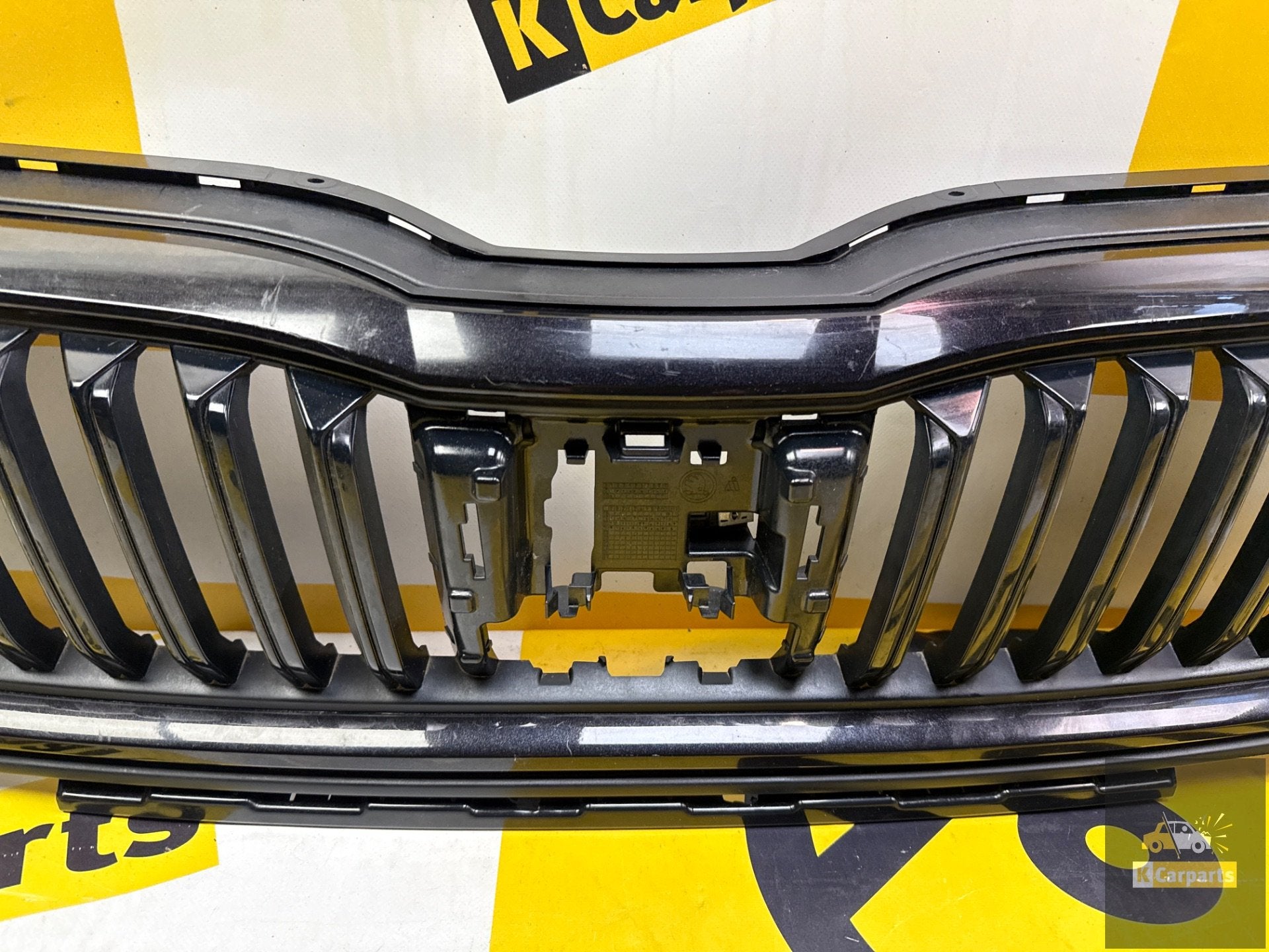Skoda Octavia 4 Grill Origineel IV 5E3 19-5E3 Grill, Voor, Skoda, Bumper, Skoda Auto a.s.
